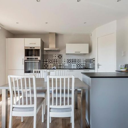Suite Granges En Rez-De-Jardin Pour 4 Voyageurs Lyon Exterior foto