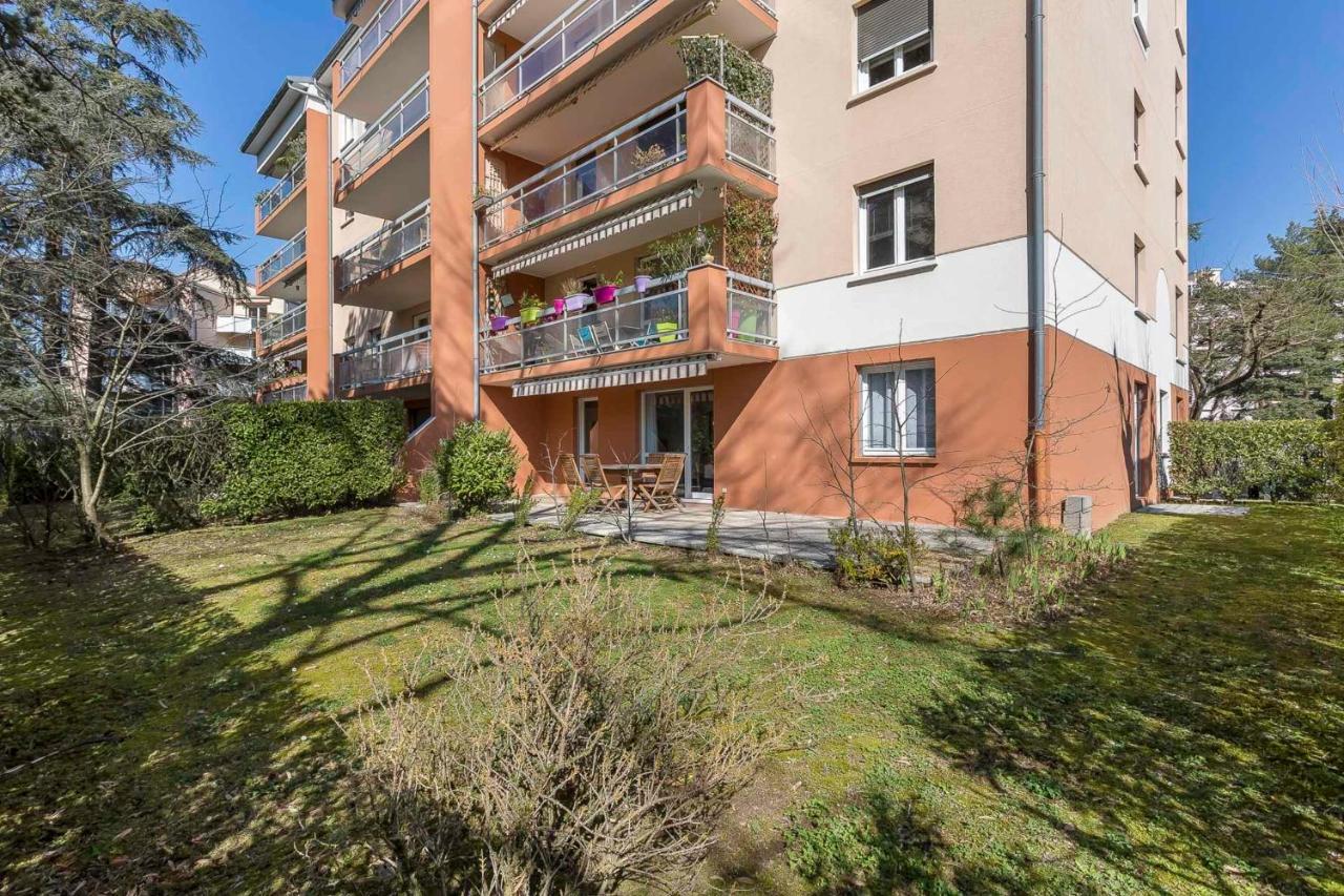 Suite Granges En Rez-De-Jardin Pour 4 Voyageurs Lyon Exterior foto