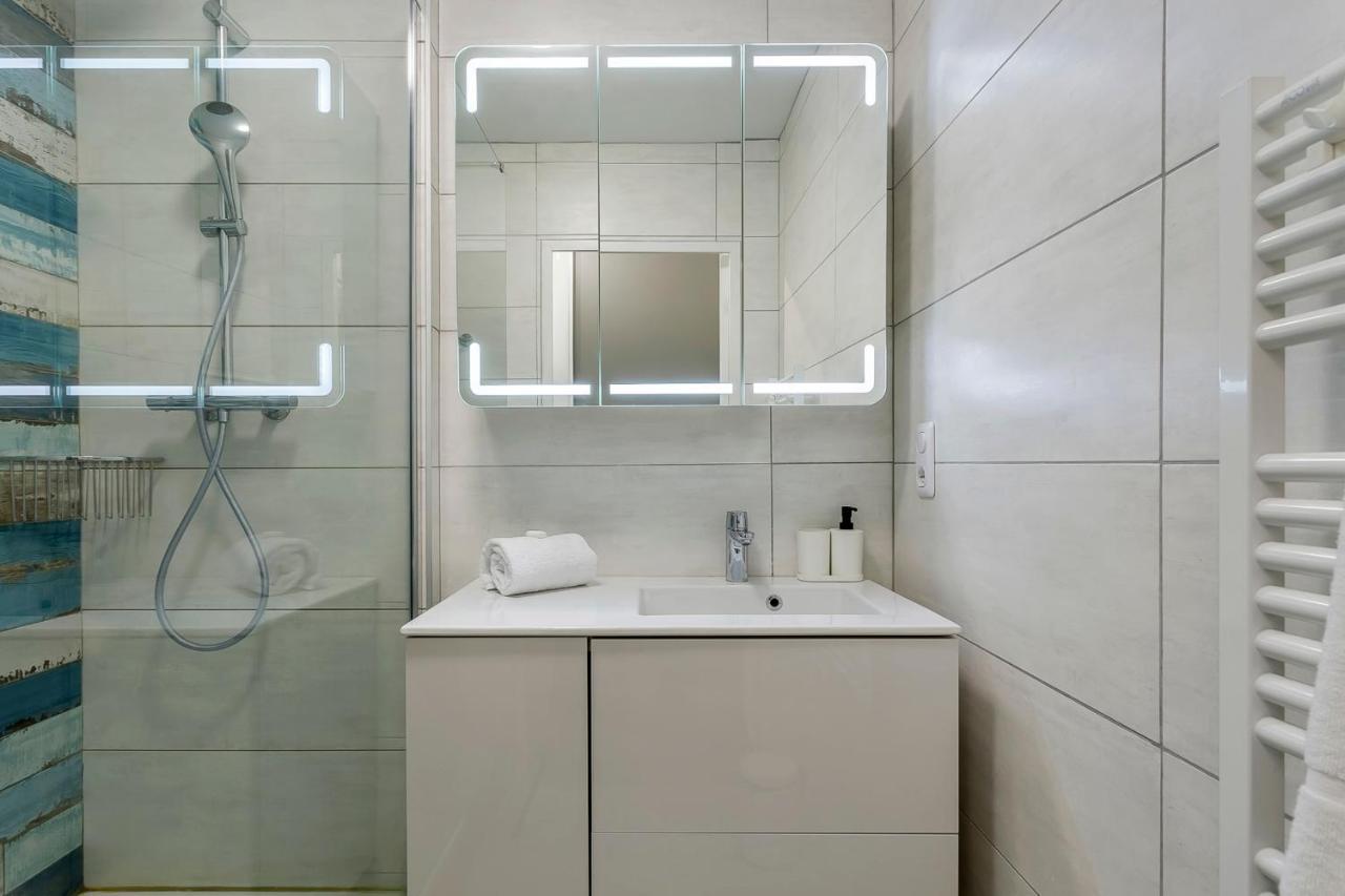 Suite Granges En Rez-De-Jardin Pour 4 Voyageurs Lyon Exterior foto
